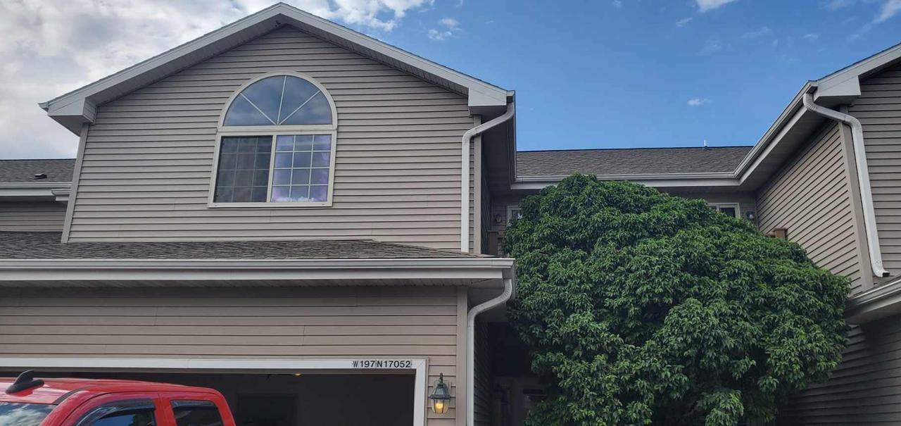 W197N17052 Stonewall Dr #3302, Jackson, WI 53037