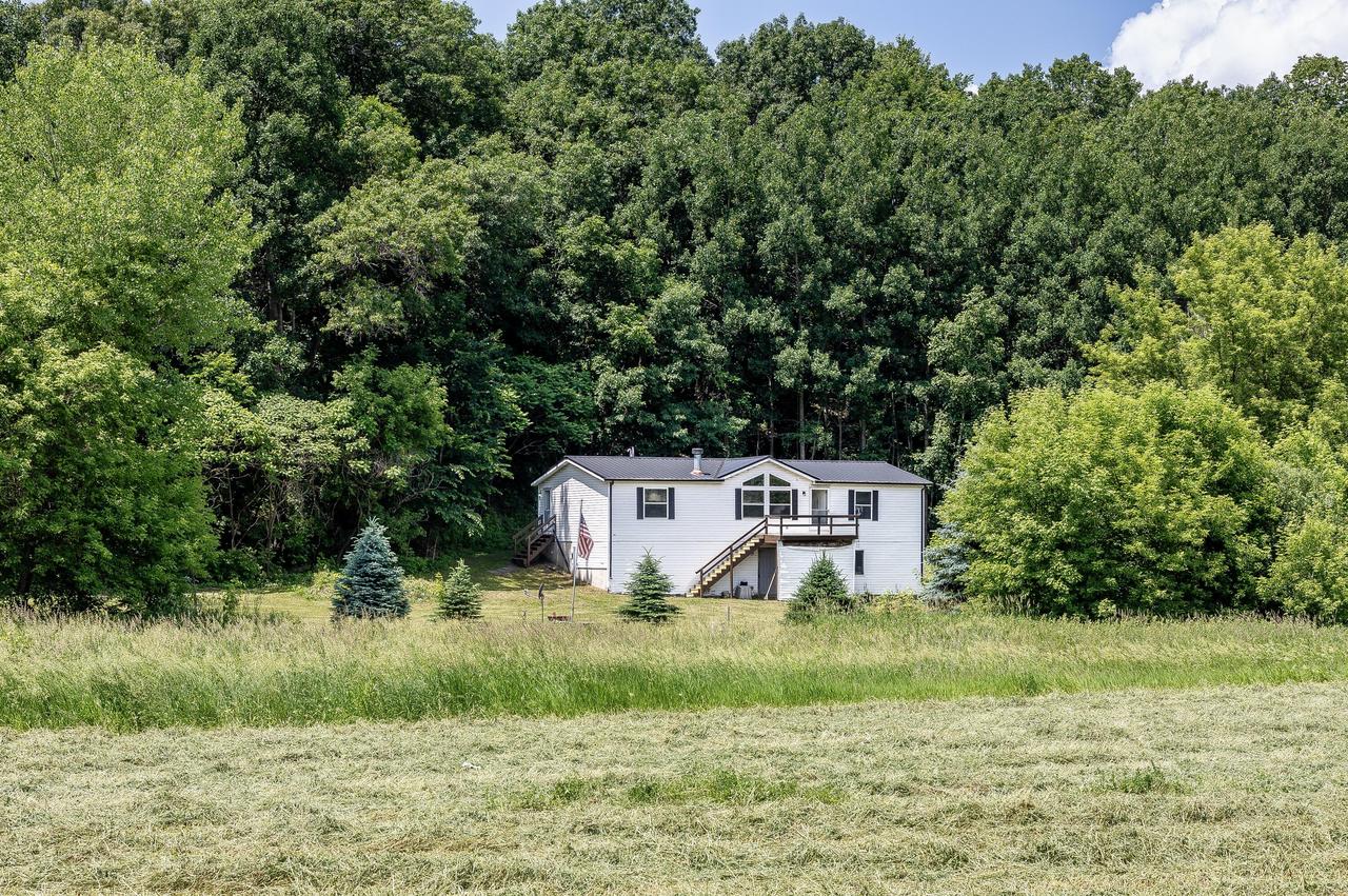 17773 Hilltop Rd, Angelo, WI 54656