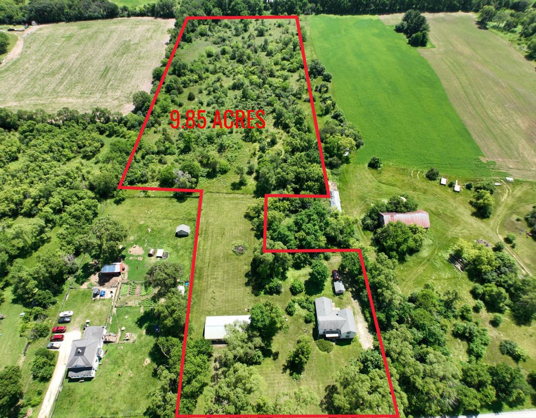W4831 Bluff Rd, Troy, WI 53120