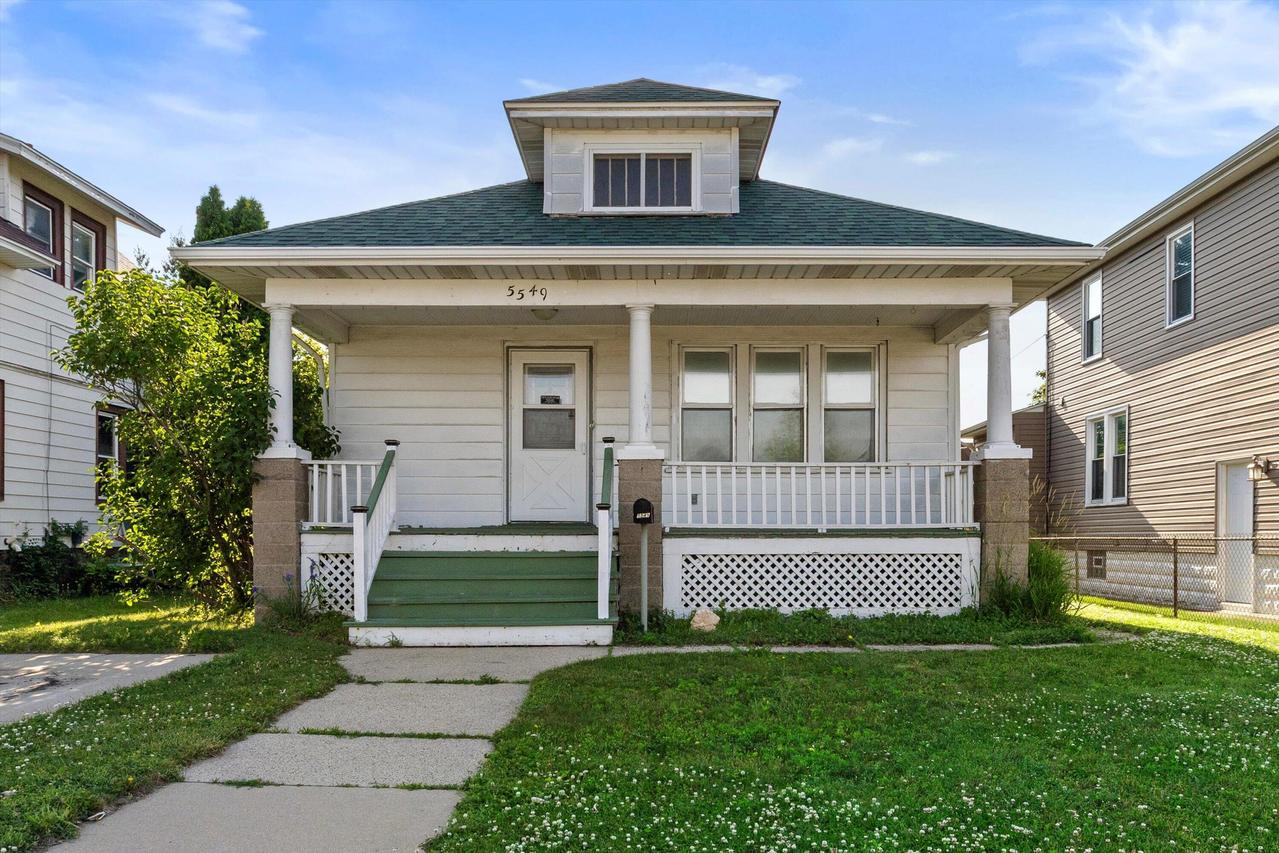 5549 32nd Ave, Kenosha, WI 53144