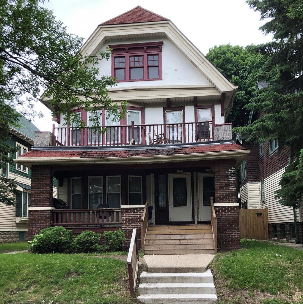 2519 N 41st St, Milwaukee, WI 53210