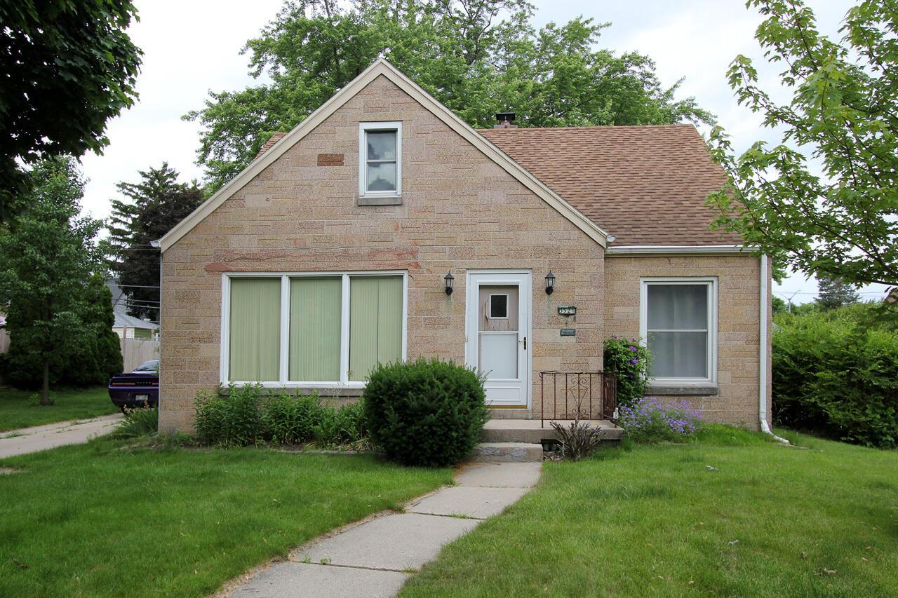 3521 S 58th St, Milwaukee, WI 53220