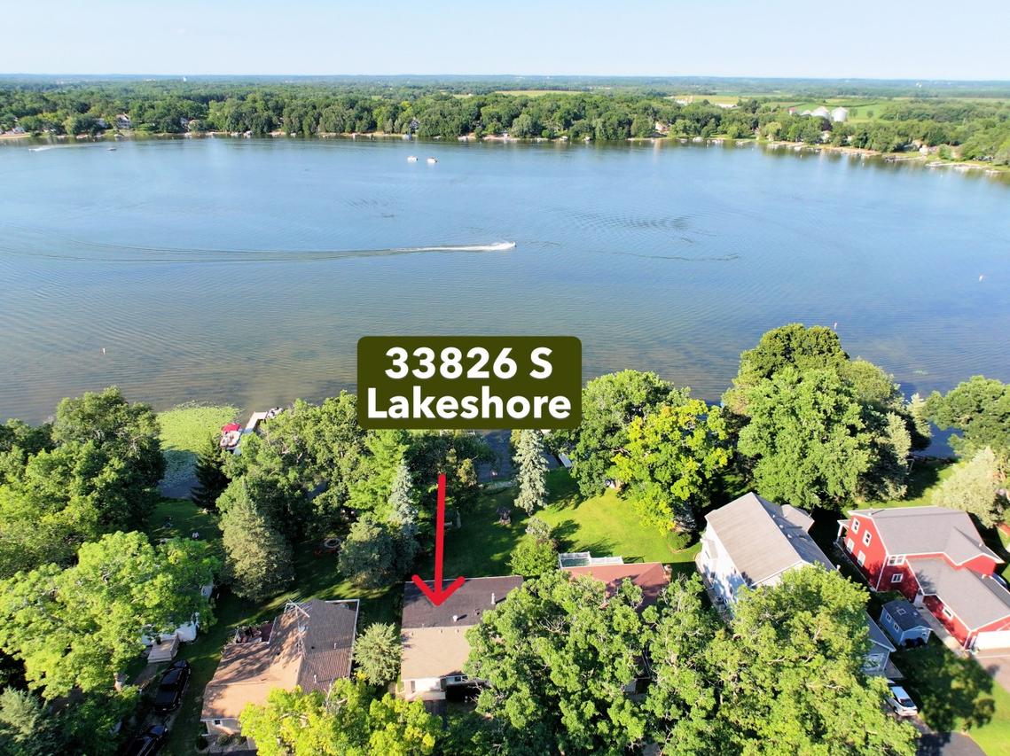 33826 S Lakeshore Dr, Burlington, WI 53105