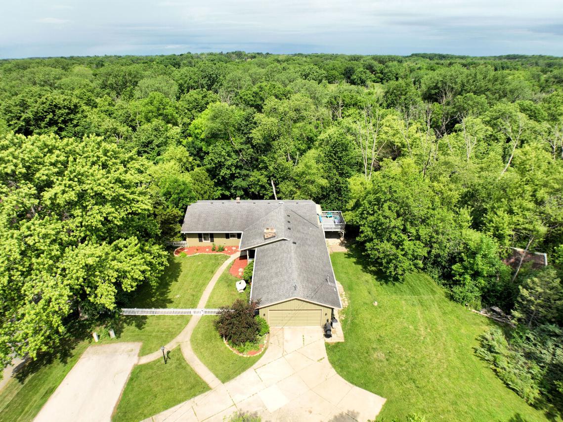 4927 Kings Cove, Caledonia, WI 53406