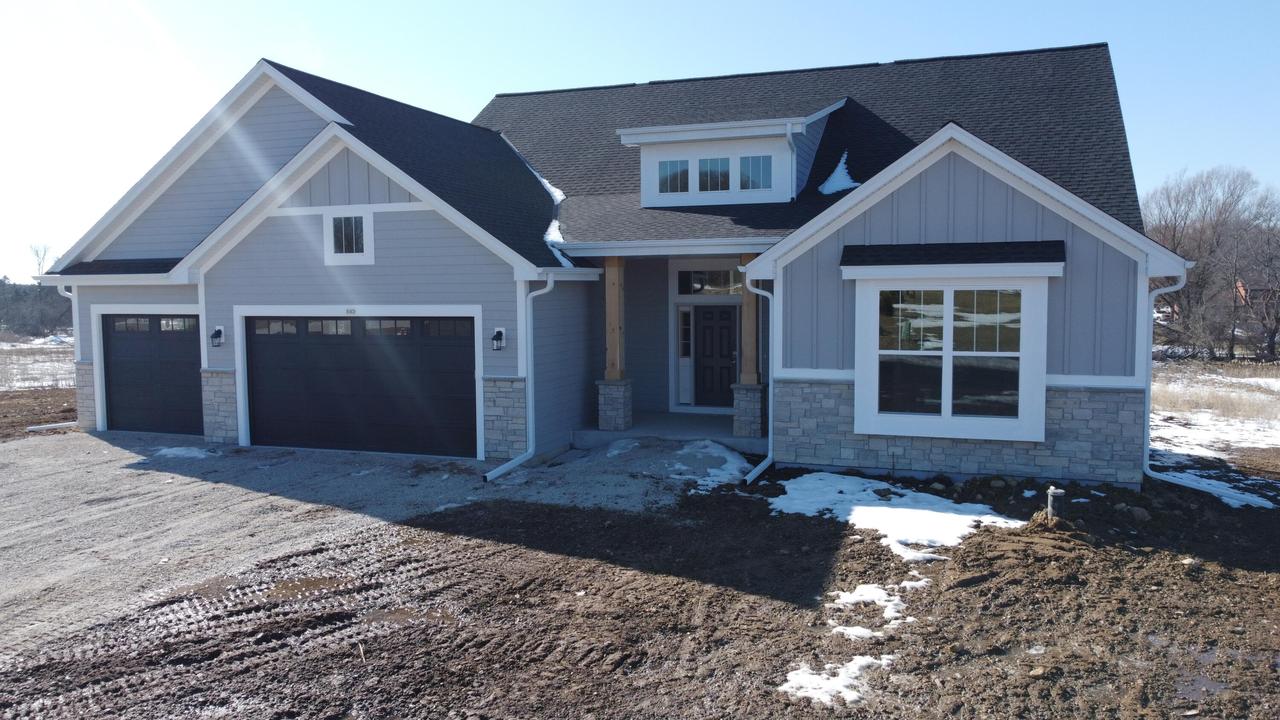 593 Wickland Way, Richfield, WI 53017