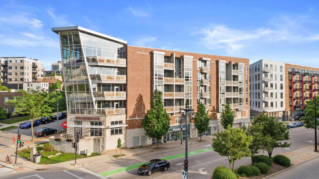 1541 N Jefferson St #409, Milwaukee, WI 53202
