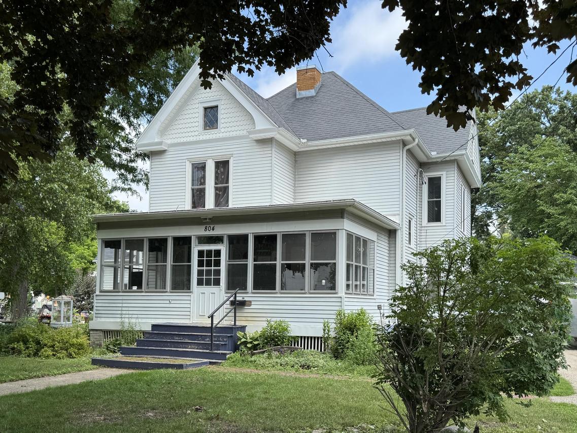 804 Western Ave, Watertown, WI 53094