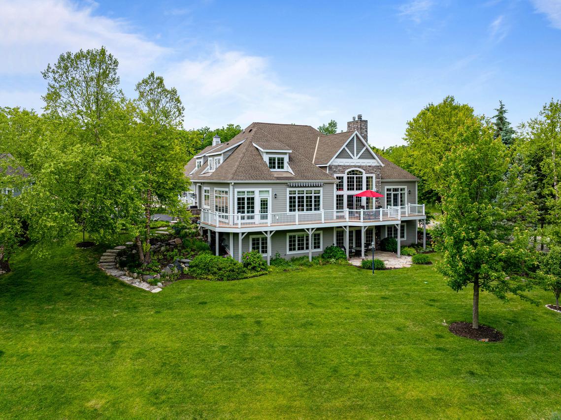 1835 Hickory Hill, Geneva, WI 53147
