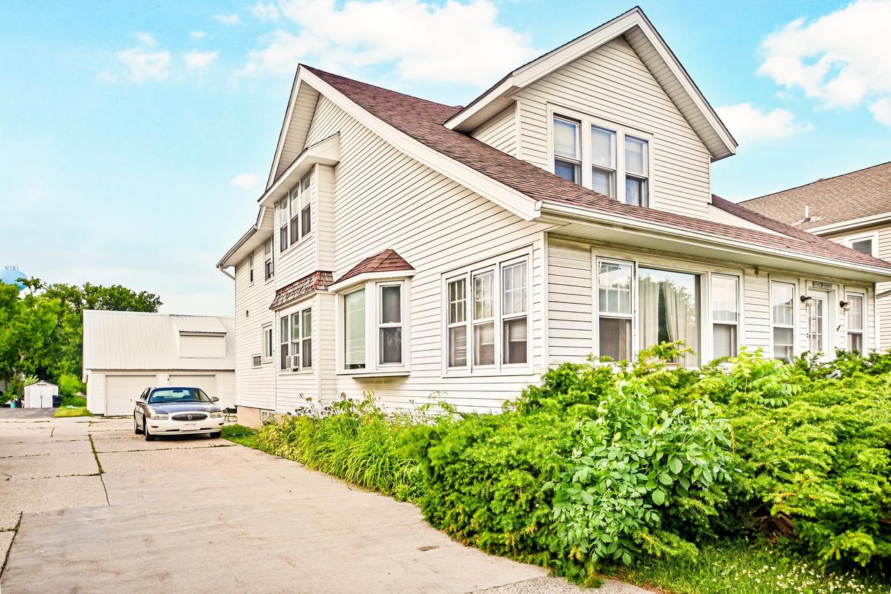N168W20892 Main St, Jackson, WI 53037