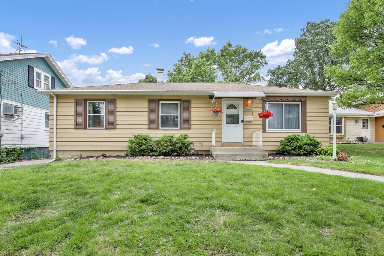 4403 S Griffin Ave, Milwaukee, WI 53207