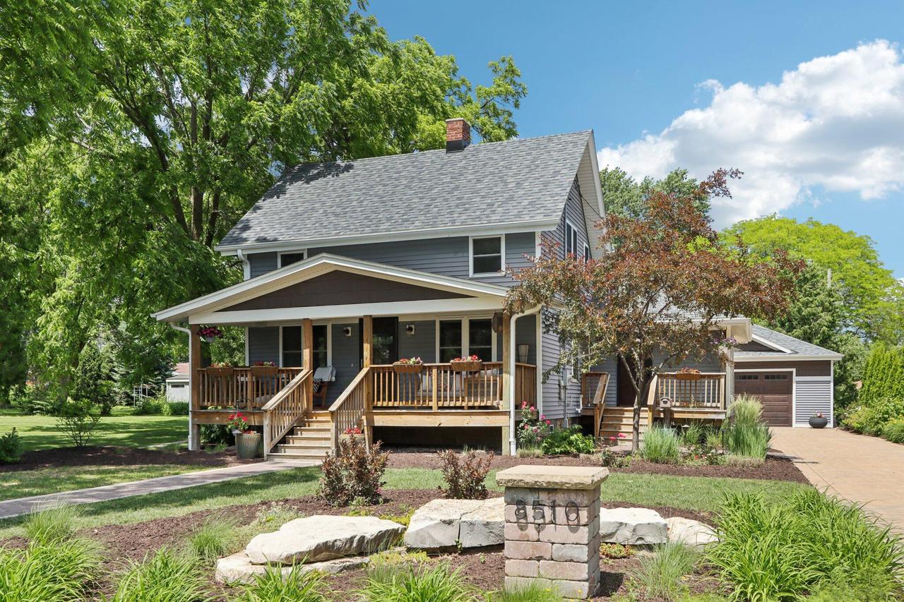 8510 W Harrison Ave, West Allis, WI 53227