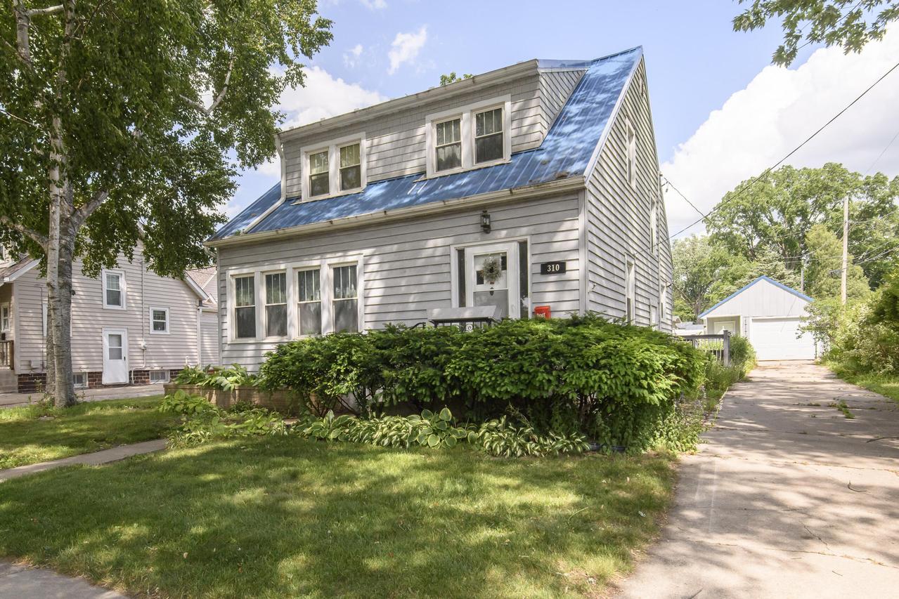 310 S Wilson Ave, Jefferson, WI 53549