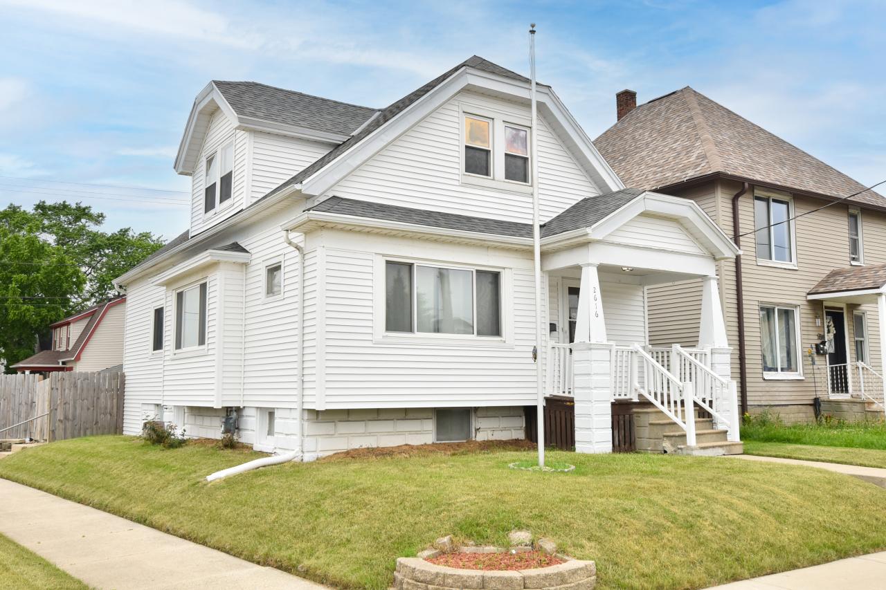 2616 S Chicago Ave, South Milwaukee, WI 53172