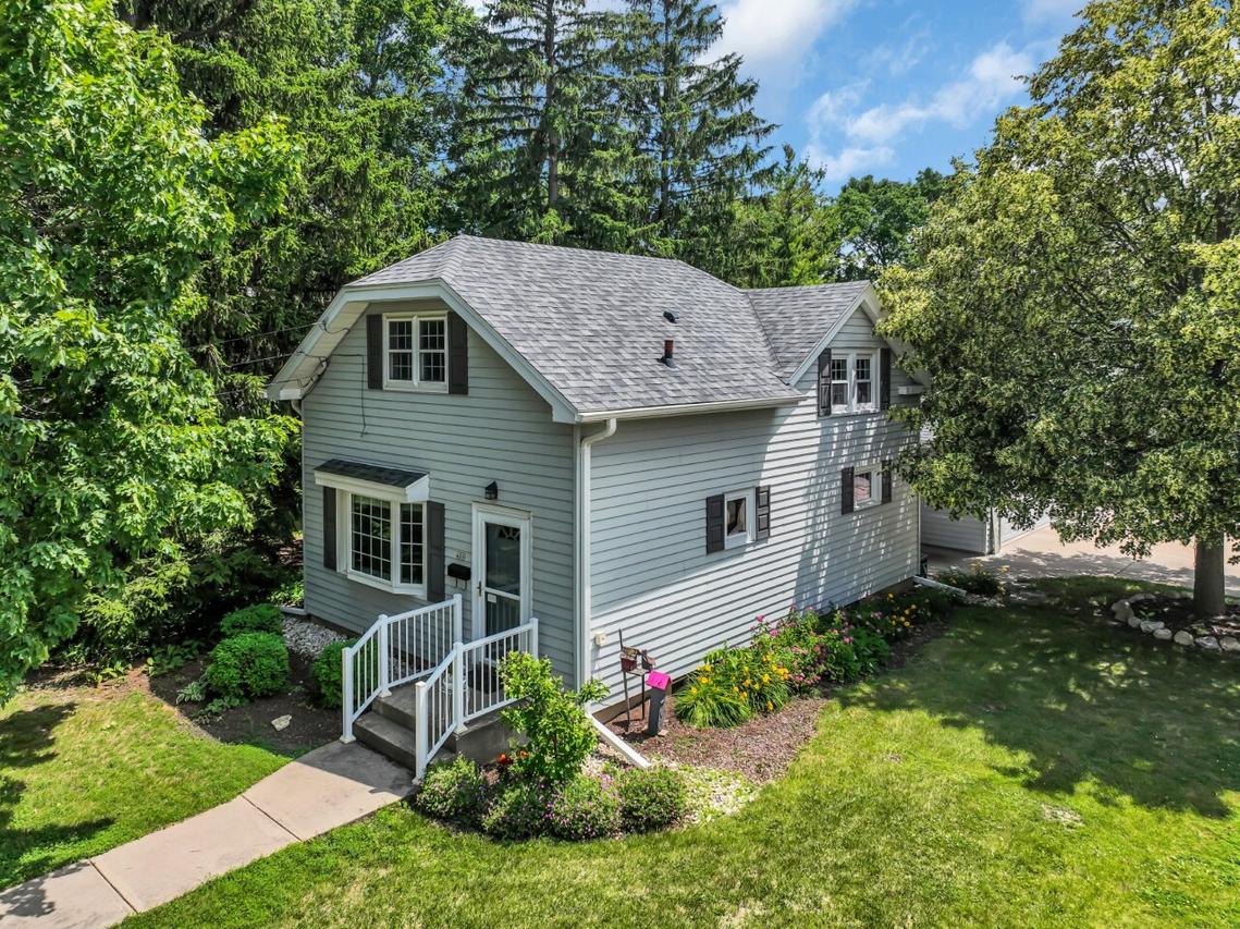 409 Washington St, Waterford, WI 53185