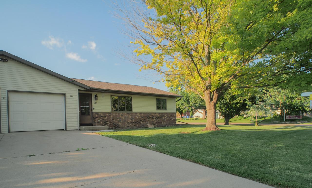 704 Franklin St, Watertown, WI 53094