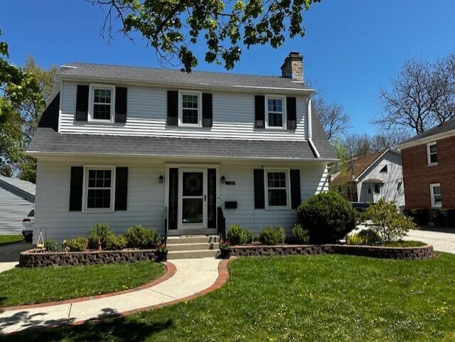327 S 10th Ave, West Bend, WI 53095