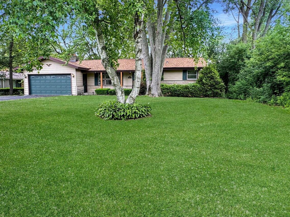 4538 Oakdale Dr, Caledonia, WI 53405