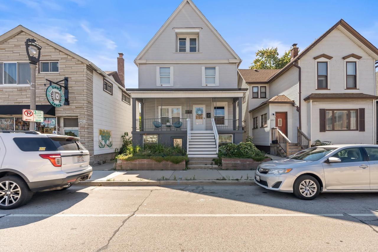 2415 S Kinnickinnic Ave, Milwaukee, WI 53207