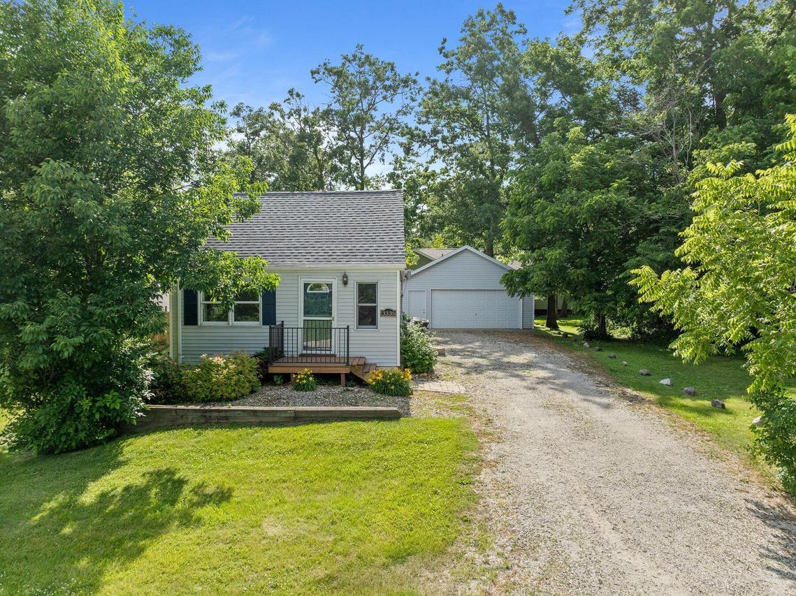 N3335 University Rd, Geneva, WI 53147