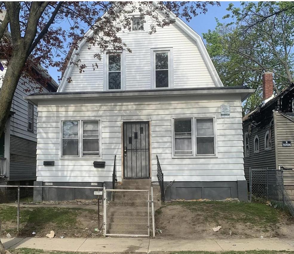 3327 N 13th St, Milwaukee, WI 53206