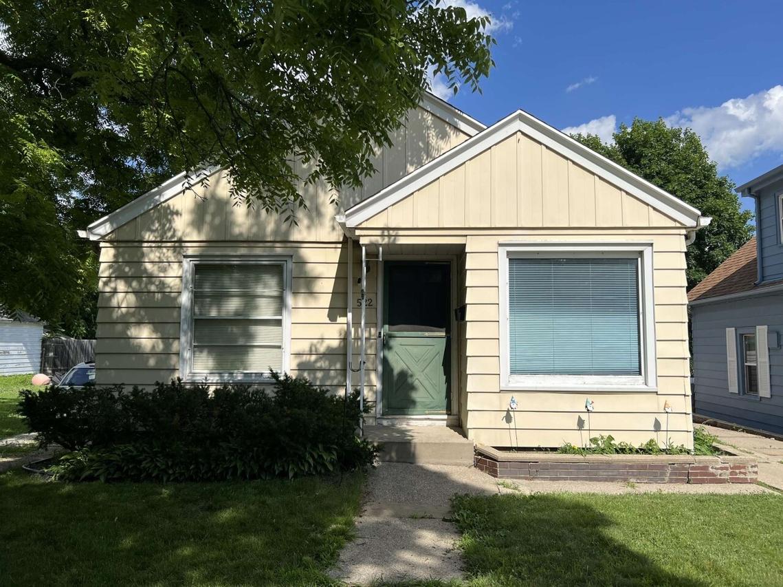 522 S 69th St, Milwaukee, WI 53214