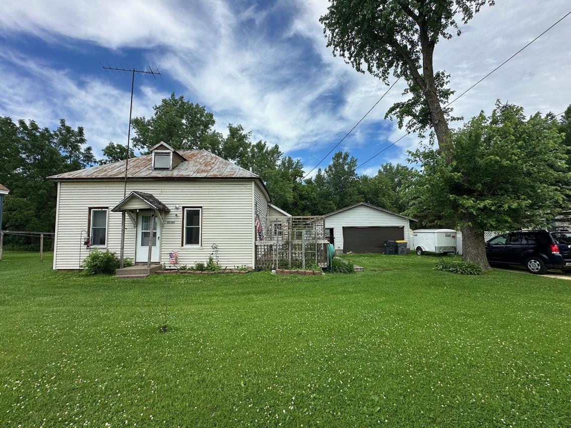 20162 W Mill Rd, Galesville, WI 54630