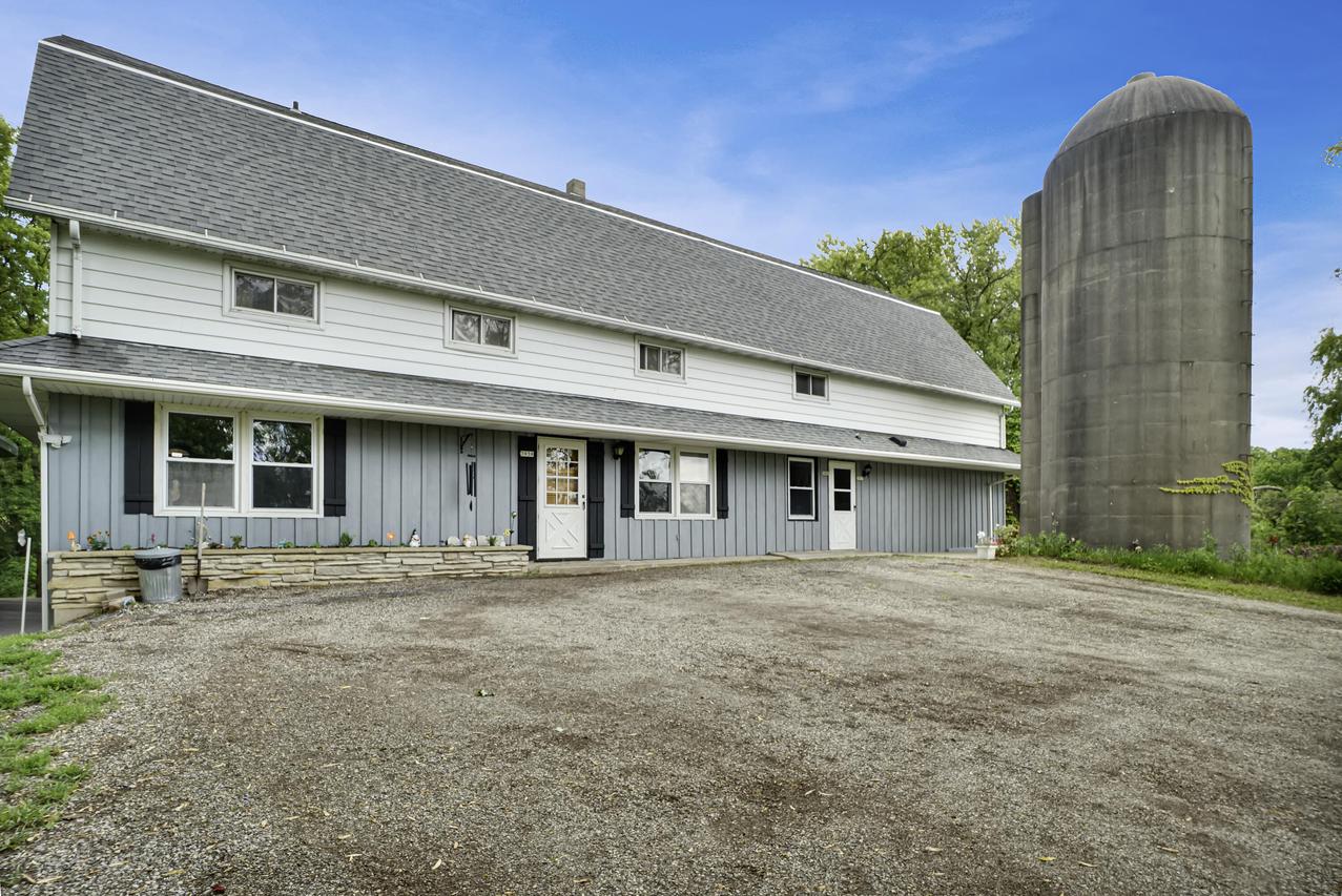 3943 Lovers Ln, Polk, WI 53086