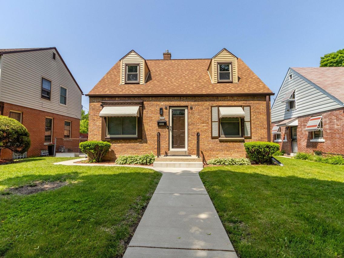 4355 N 42nd St, Milwaukee, WI 53216