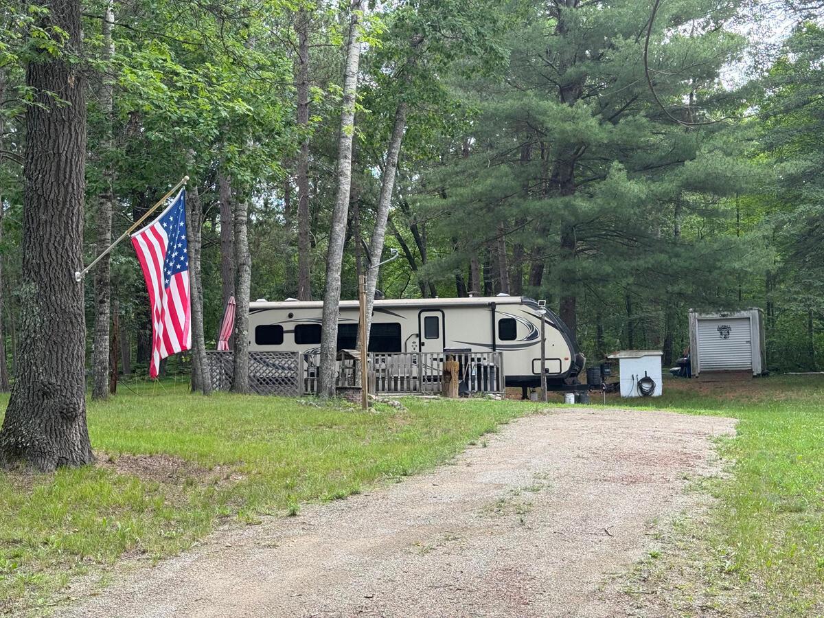 N11968 Scheuer Ln, Silver Cliff, WI 54104