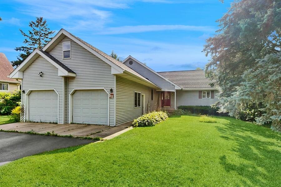 111 Martin St, Sharon, WI 53585