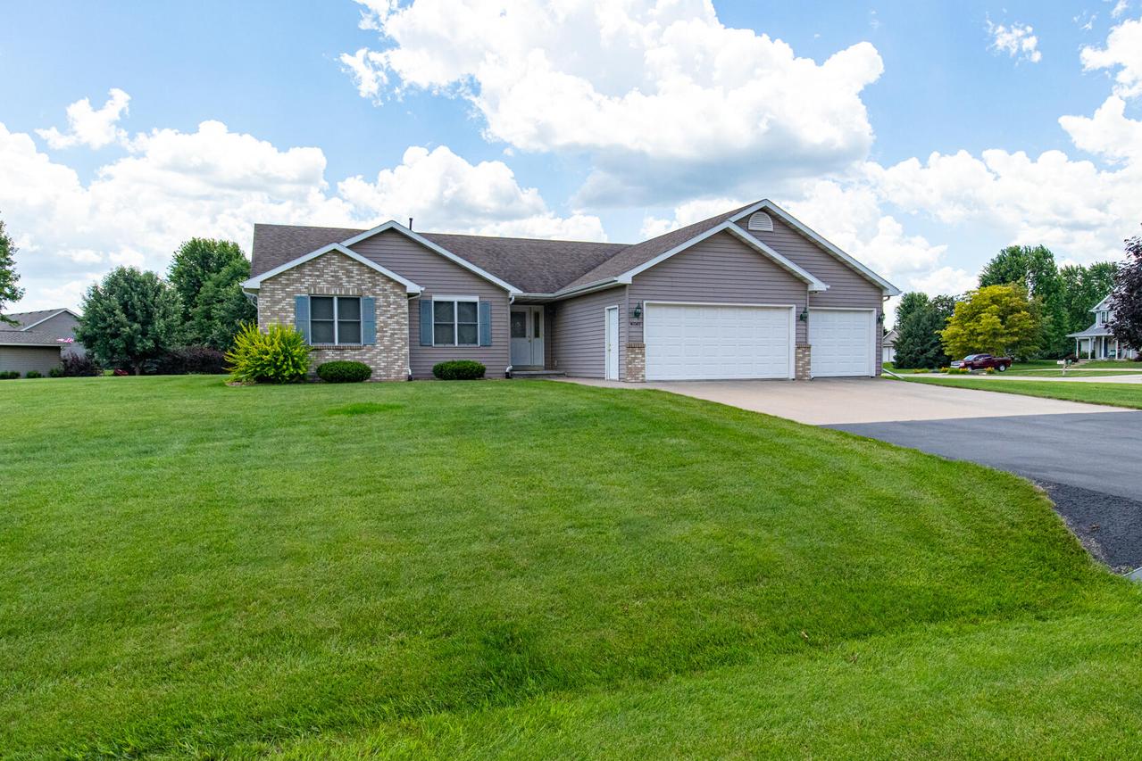 N1060 Pebble Ridge, Greenville, WI 54942
