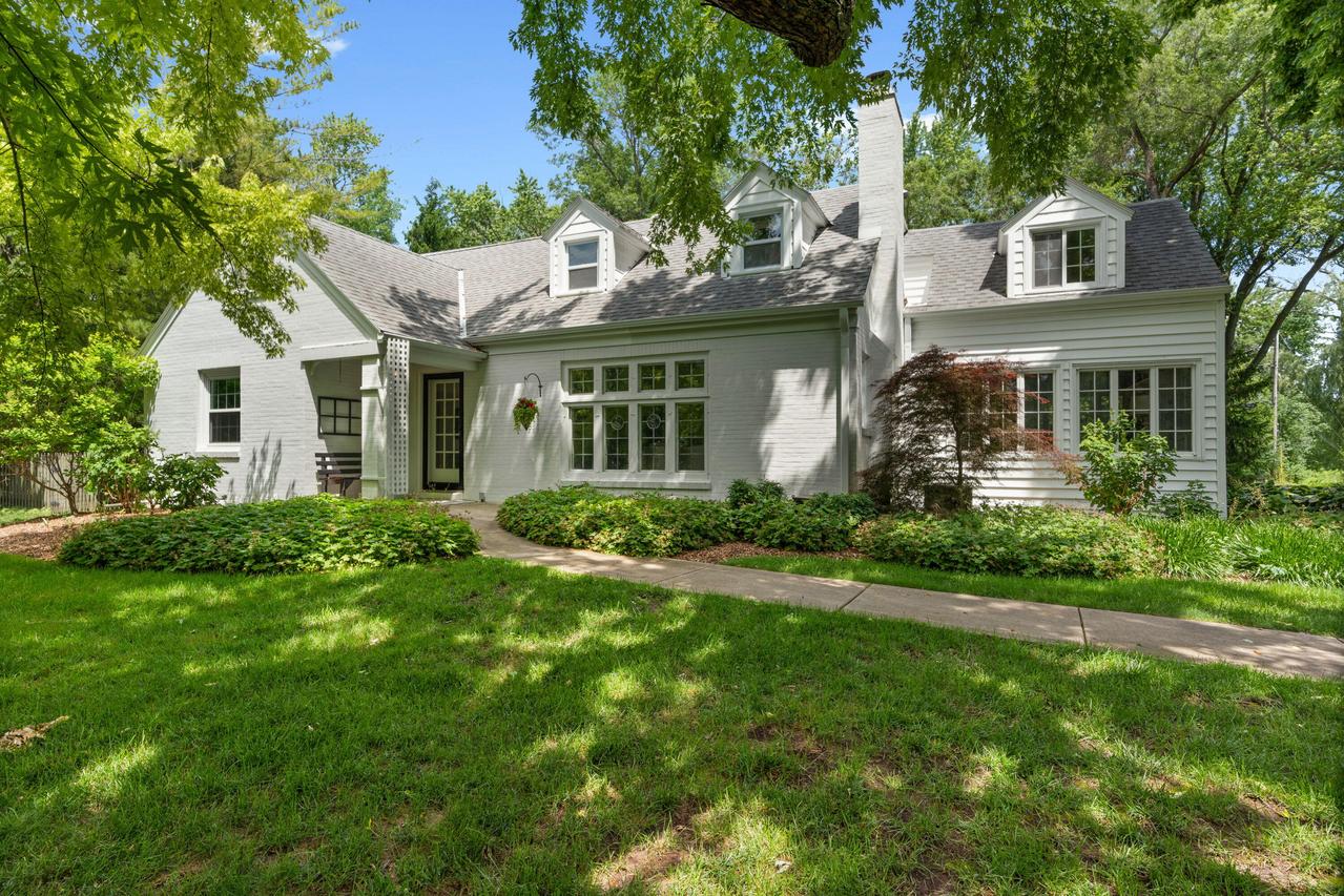 830 E Fairy Chasm Rd, Bayside, WI 53217