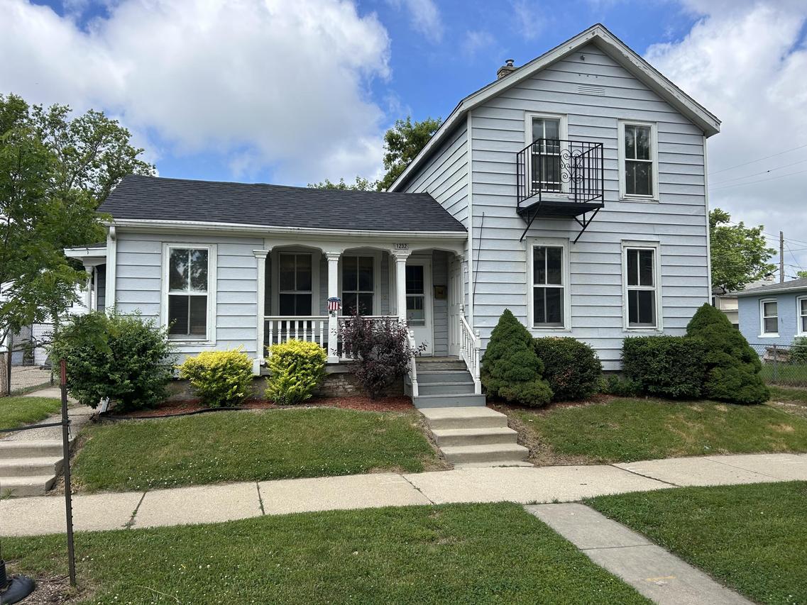 1232 Erie St, Racine, WI 53402