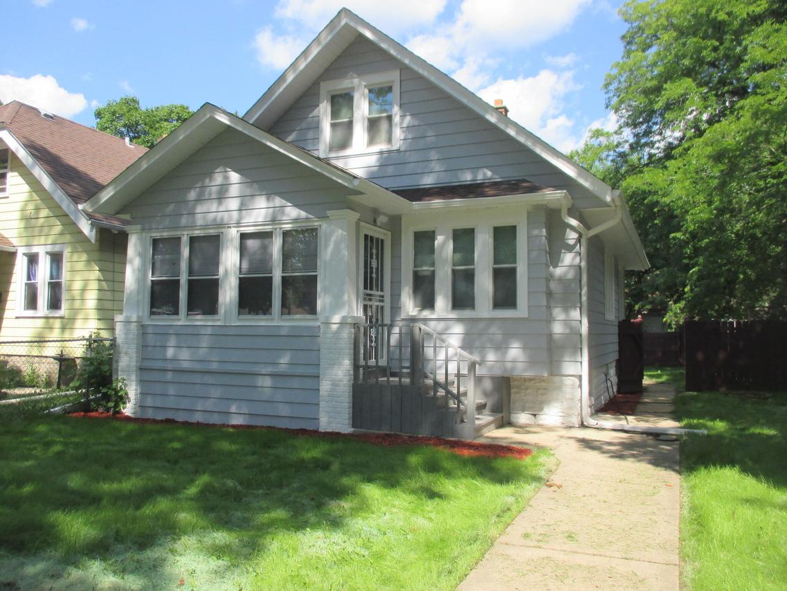 5472 N 40th St, Milwaukee, WI 53209