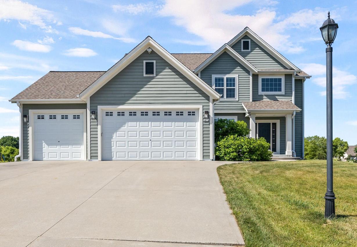 2872 Woodland Dr, Jackson, WI 53037