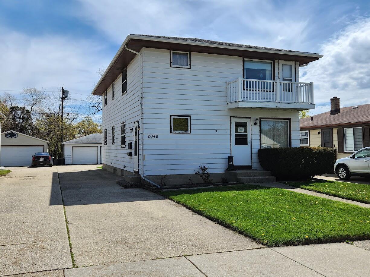 2049 Blaine Ave, Racine, WI 53405