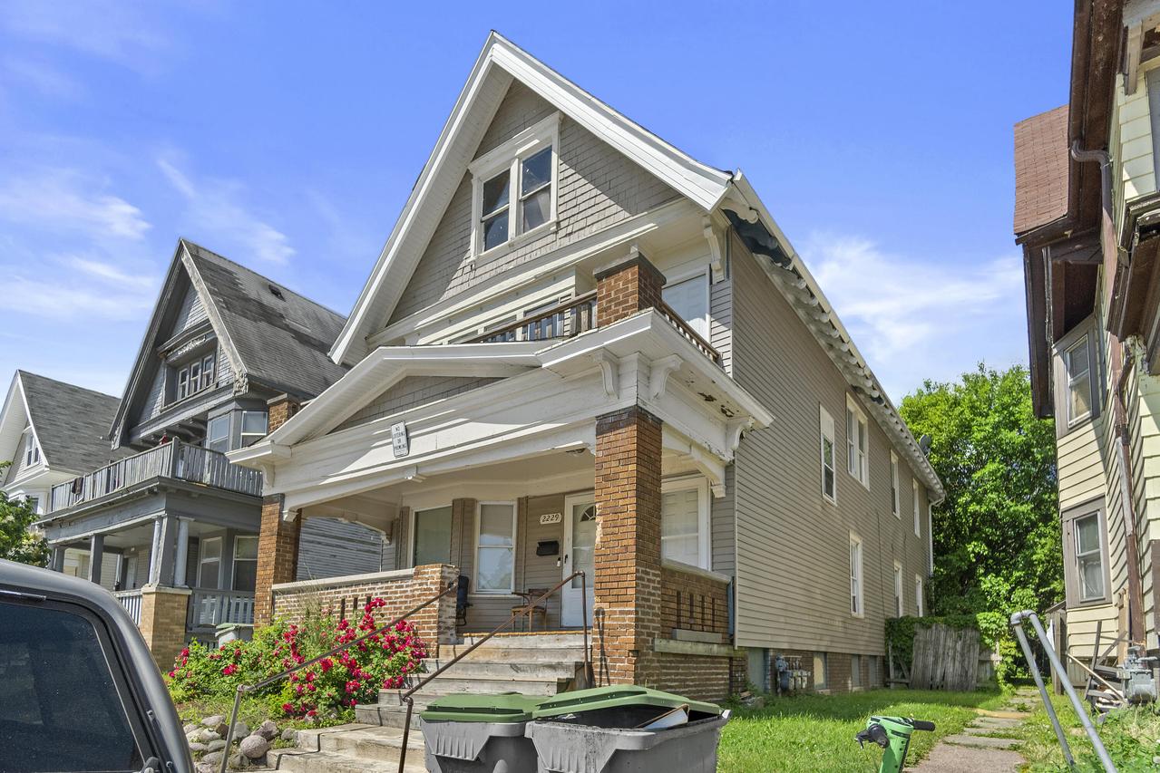 2229 N 17th St #2231, Milwaukee, WI 53205