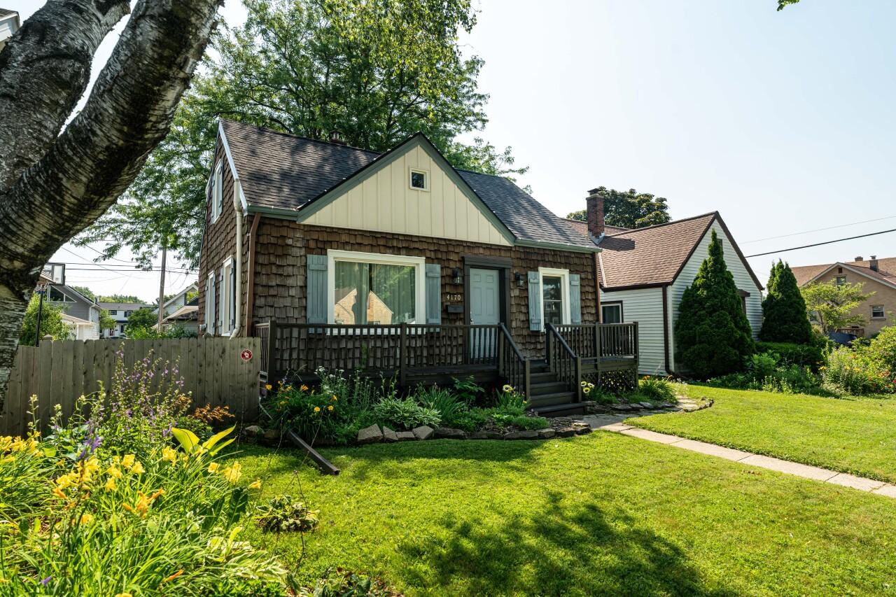 4170 S 1st Pl, Milwaukee, WI 53207