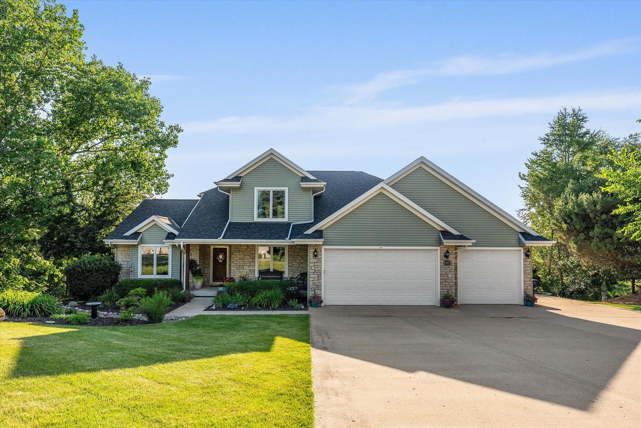 N5027 Sinissippi Point, Hubbard, WI 53039