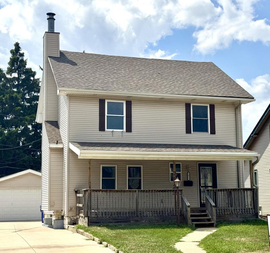 7412 22nd Ave, Kenosha, WI 53143