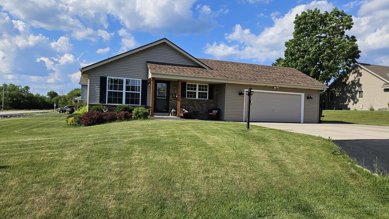 3232 Redbird Ln, Caledonia, WI 53402