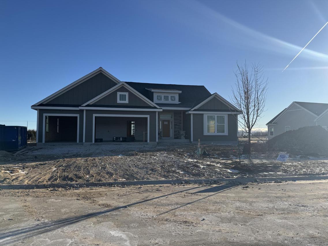 9938 Migratory Ln, Mequon, WI 53097