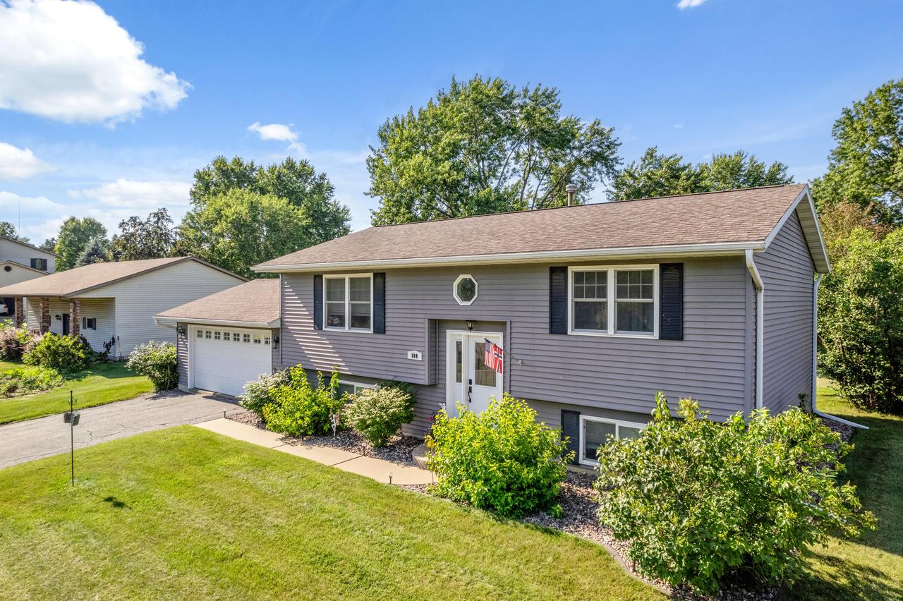 800 Teena St, Sparta, WI 54656