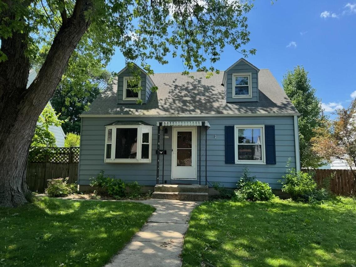 3617 N 99th St., Milwaukee, WI 53222