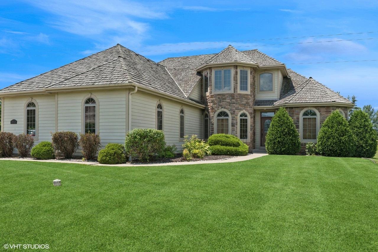 3626 Haymeadow Rd, Caledonia, WI 53126