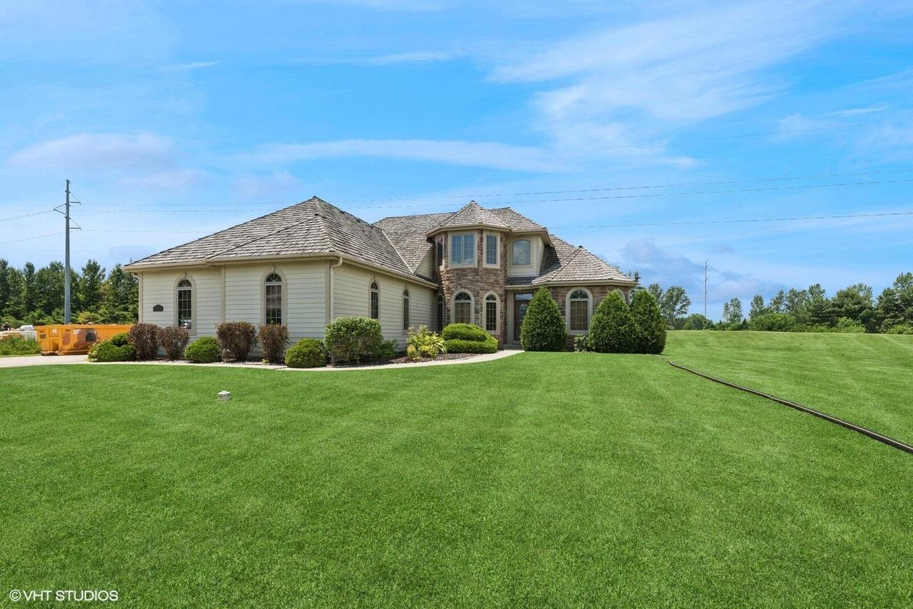 3626 Haymeadow Rd, Caledonia, WI 53126