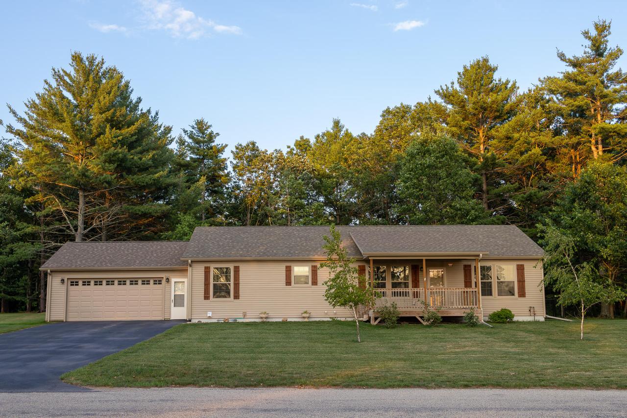 2158 Market St, Quincy, WI 53934