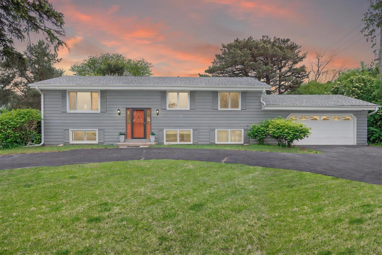222 E Fairy Chasm Rd, Bayside, WI 53217