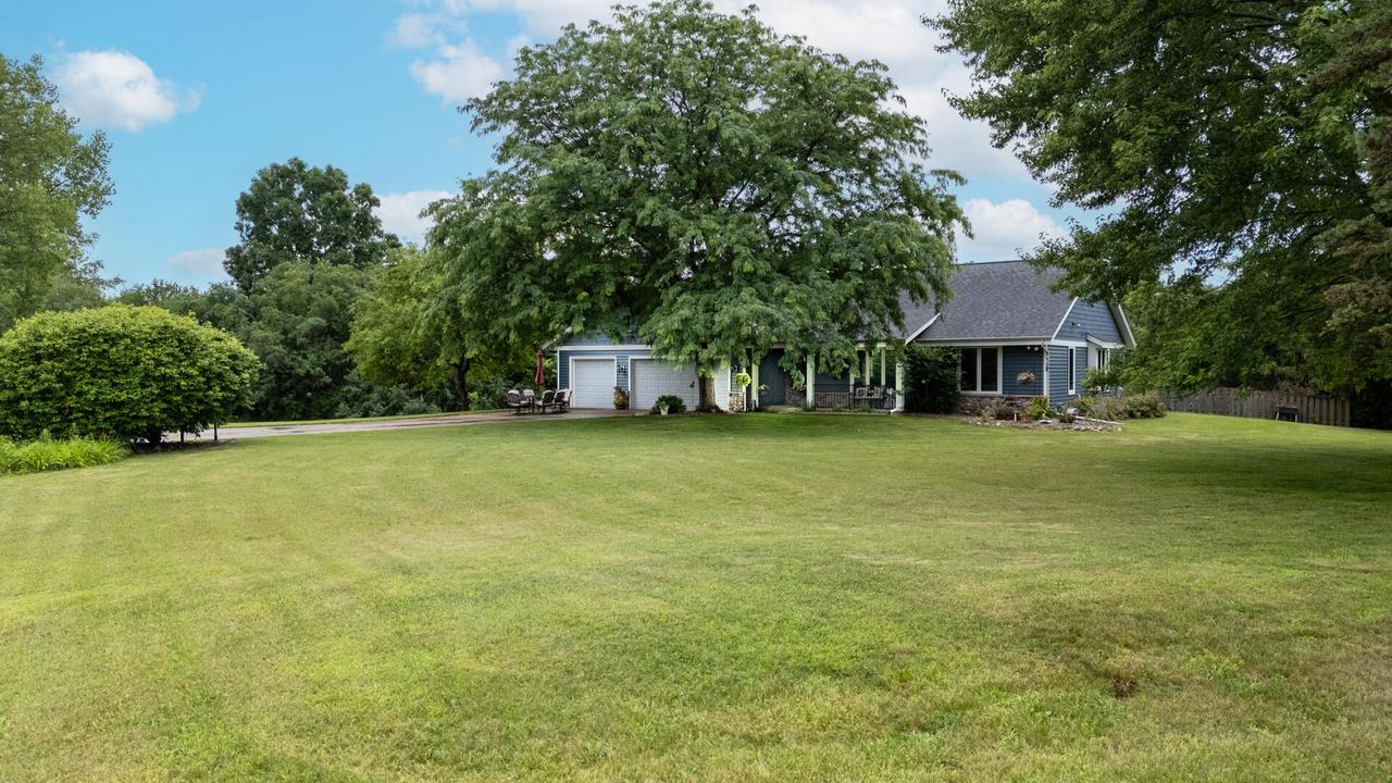 W328N4683 N Circle Dr #328, Nashotah, WI 53058