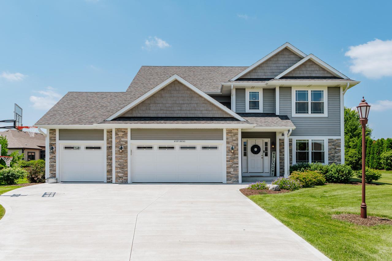 W137S9743 Kramer Ct, Muskego, WI 53150